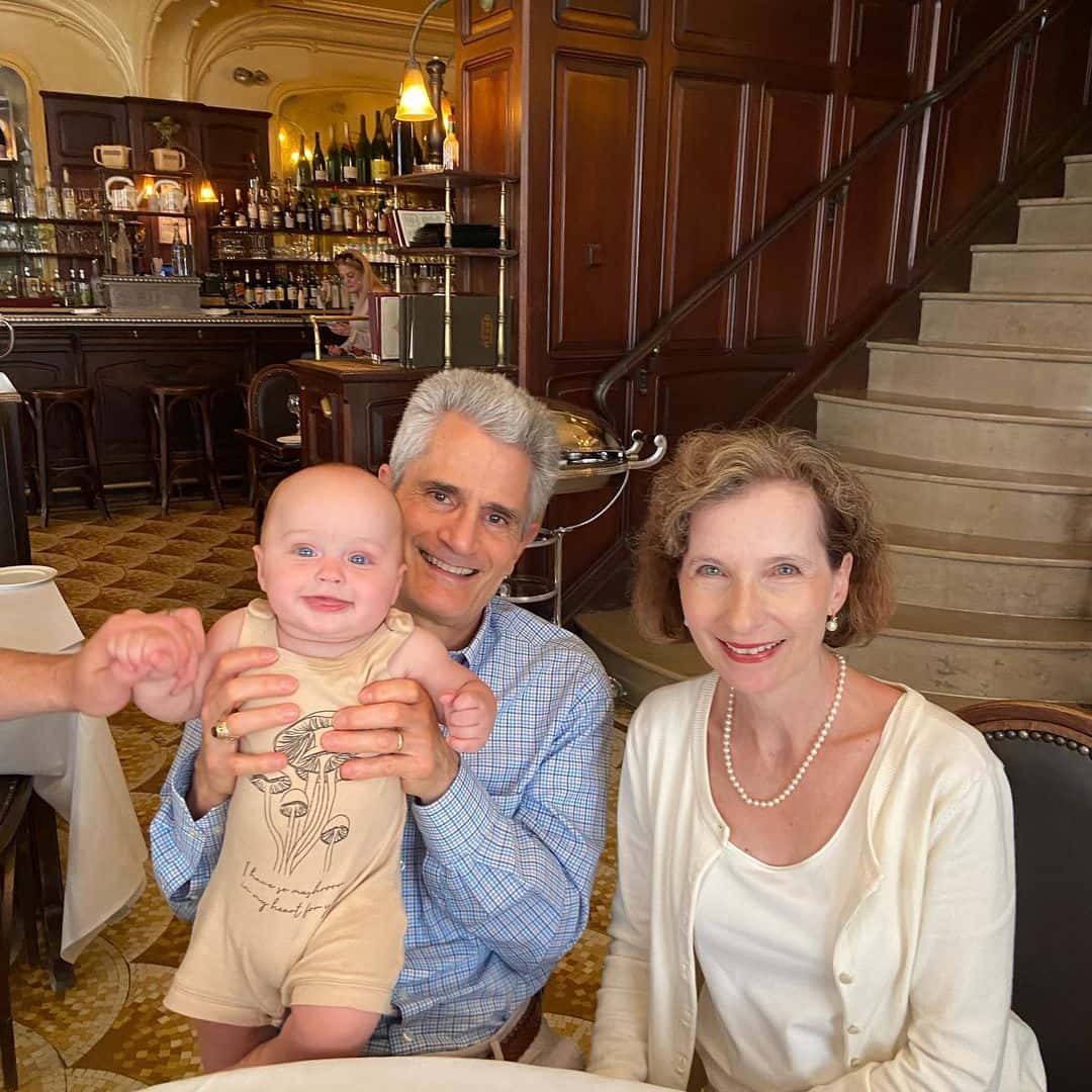 Carley Shimkus' son Brock with grandparents (@carleyshimkus/Instagram)