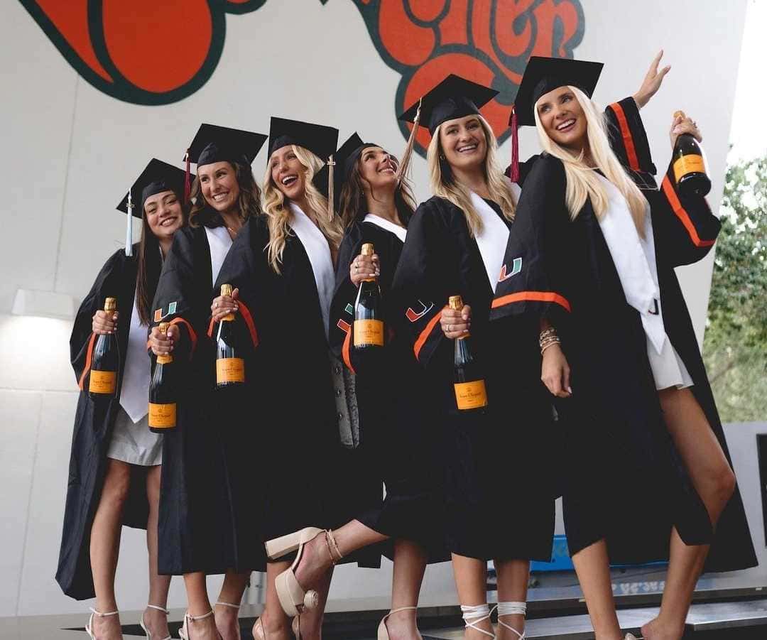 (@Alixearle/Instagram)