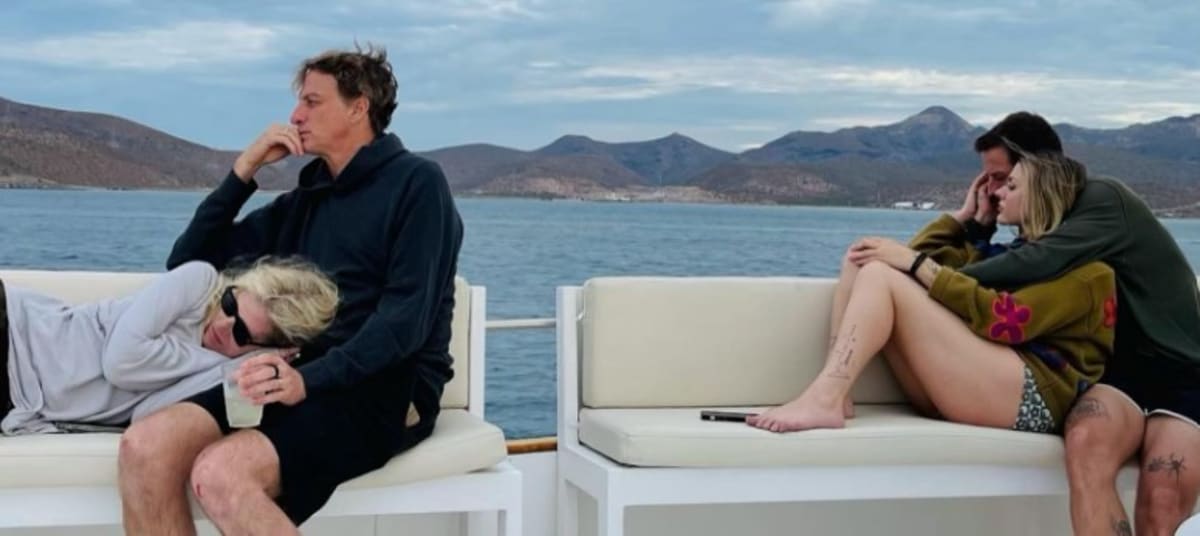 Frances Cobain is married to Riley Hawk (Instagram/@Frances Bean Cobain)