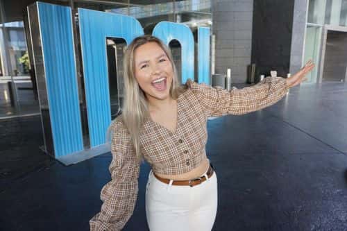 Marybeth Byrd gets a golden ticket to Hollywood (Instagram/marybethbyrdmusic)