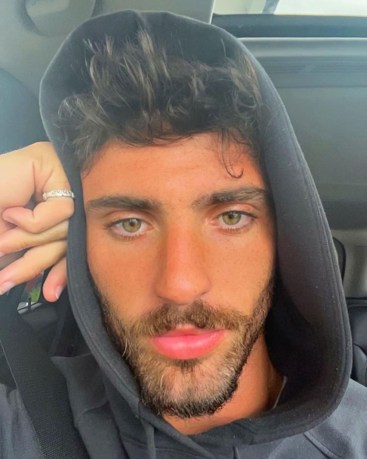 Justin Assada made friends with all of his castmates on 'Surviving Paradise' (Instagram/@justinassada)