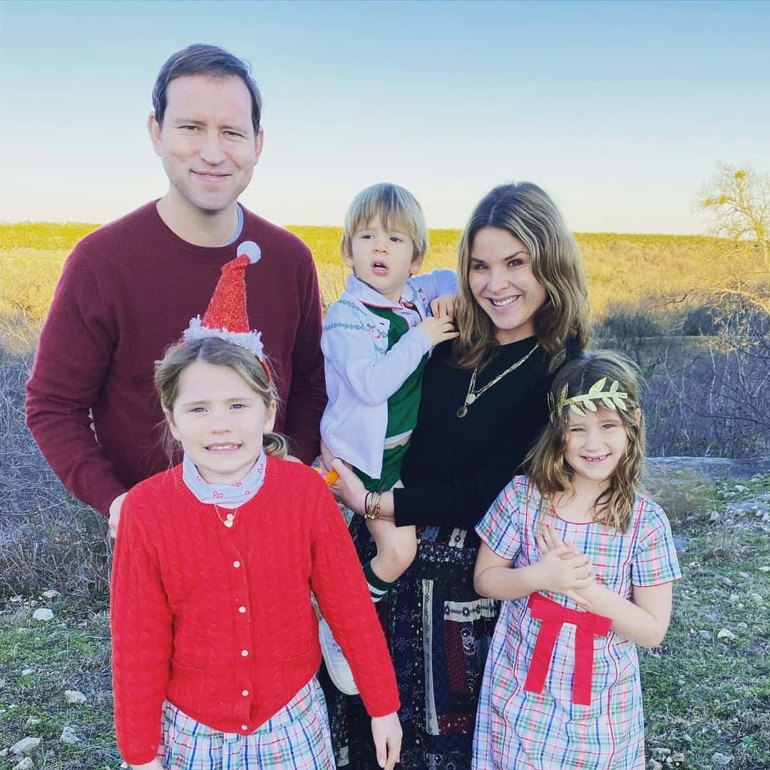 Jenna is a busy mom to her three children, Mila, Poppy, and Hal, whom she raises with her husband Henry Chase Hager (jennabushhager/Instagram)