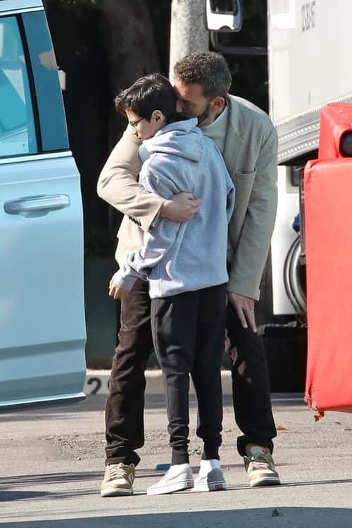 Ben Affleck hugs and kisses stepson, Max. (Backgrid)