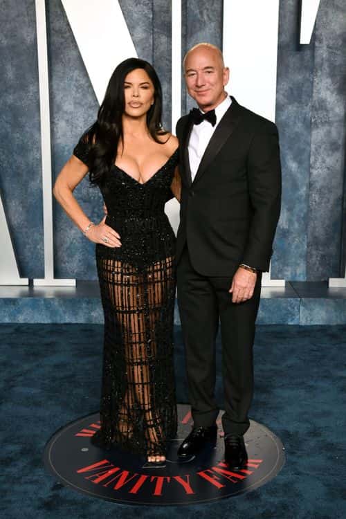 Lauren Sanchez and Jeff Bezos attend the 2023 Vanity Fair Oscar Party Hosted By Radhika Jones at Wallis Annenberg Center for the Performing Arts on March 12, 2023 in Beverly Hills, California.