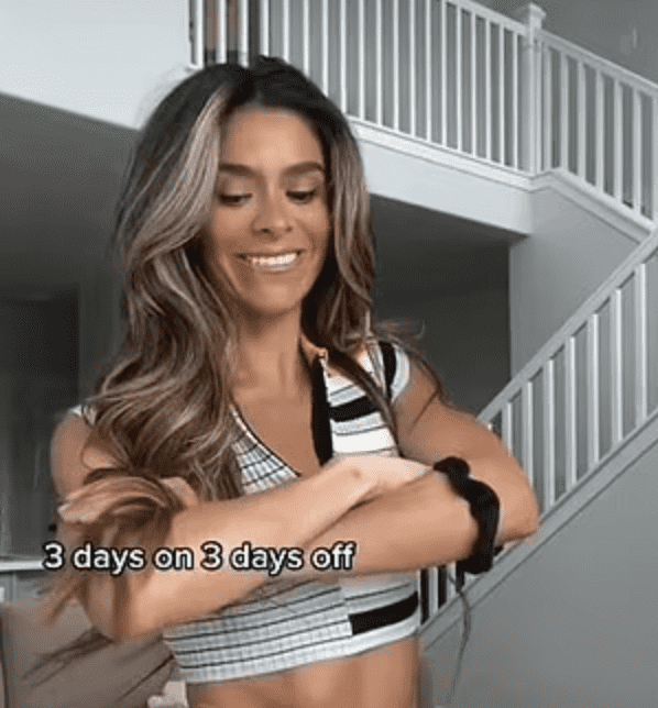 Taylor Frankie Paul shares weird TikTok dance video sharing her custody details. (Photo: @taylorfrankiepaul/TikTok)