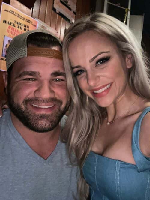 Peyton Hillis is dating actress Angela Cole (Twitter)