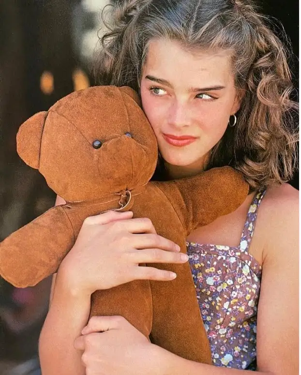 Brooke Shields (@brookeshields/Instagram)