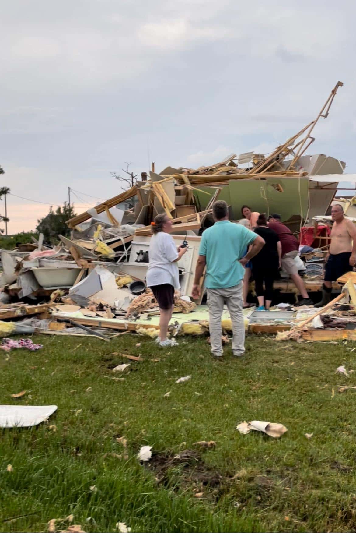 It is destruction all around - Another picture from Smith Island ( @Tiffanie Woutila/Facebook)