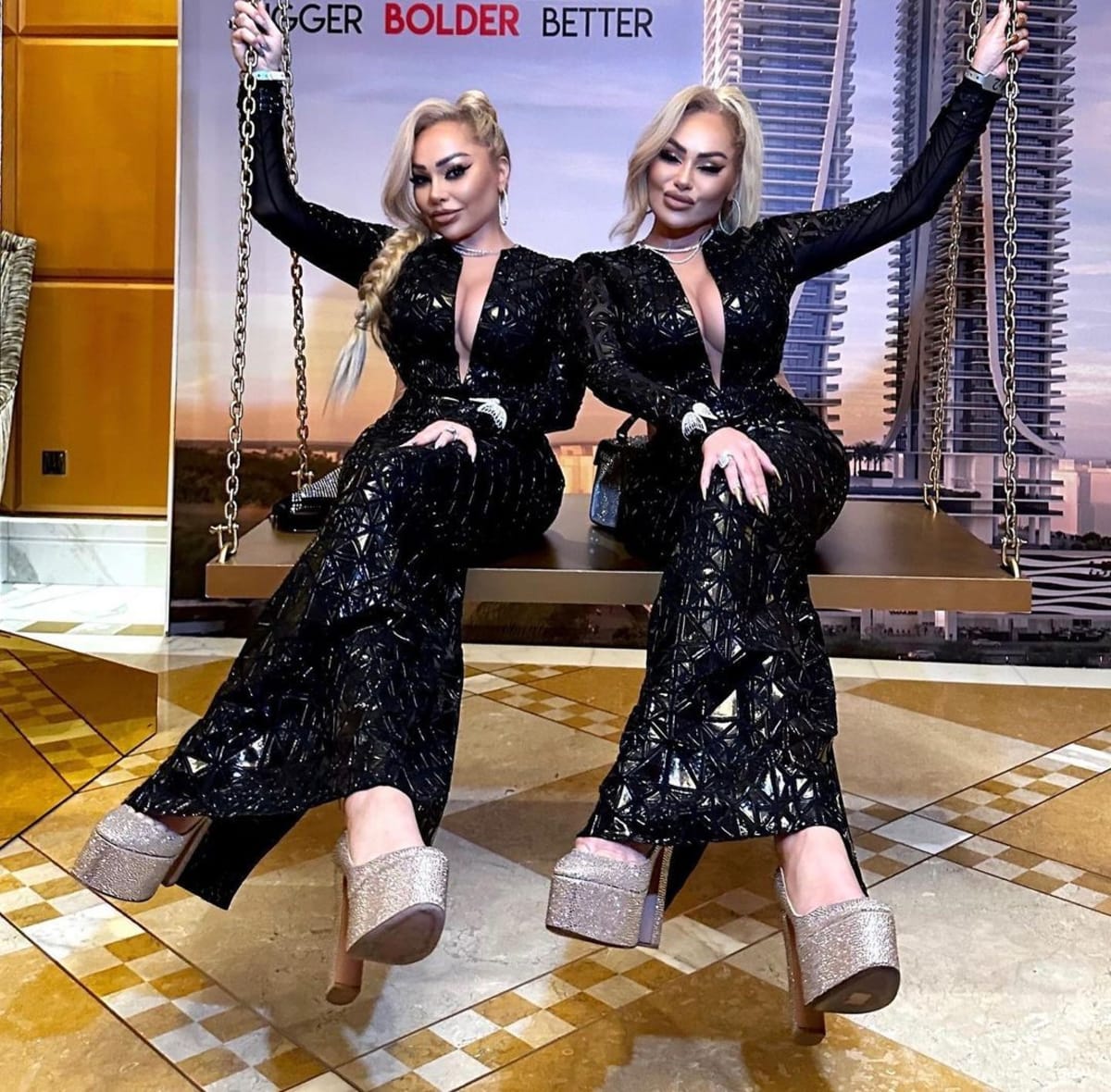 Tickets for Stacey and Darcey Silva's 'Reality Star weekend' are available on their official website (Instagram/@staceysilvatv)