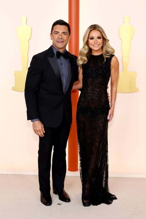 (L-R) Mark Consuelos and Kelly Ripa attend the 95th Annual Academy Awards on March 12, 2023 in Hollywood, California.
