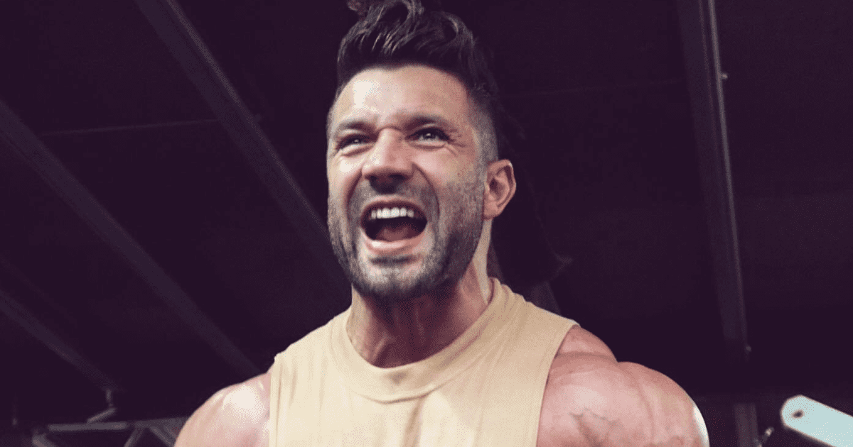 In 2022, Neil Currey participated in the Mr. Olympia competition (Facebook/neilcurreyWbffPro)