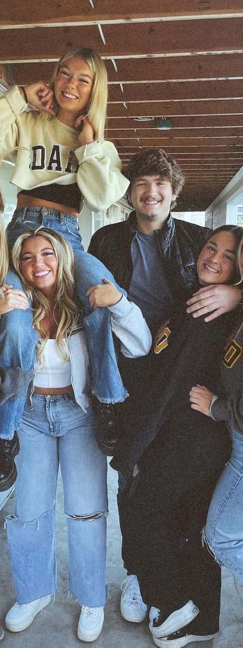 Madison Mogen, 21, top left, Kaylee Goncalves, 21, bottom left, Ethan Chapin, 20, center, and Xana Kernodle, 20, right.(Instagram/@kayleegoncalves)