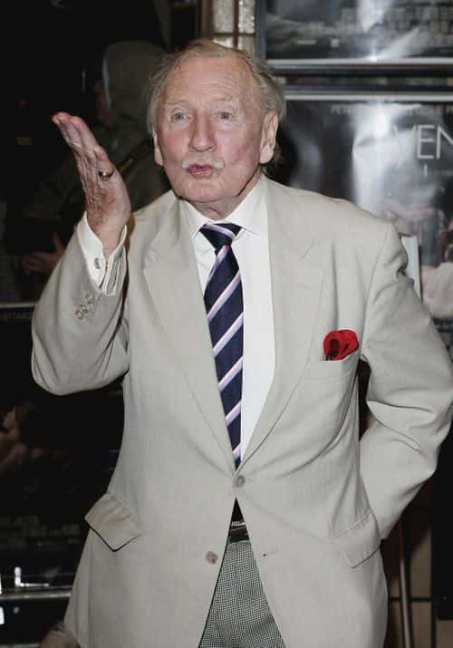 Actor Leslie Phillips arrives at the Gala Screening of 'Venus,' held at Chelsea Cinema on January 22, 2007 in London, England. (Photo by MJ Kim/Getty Images)