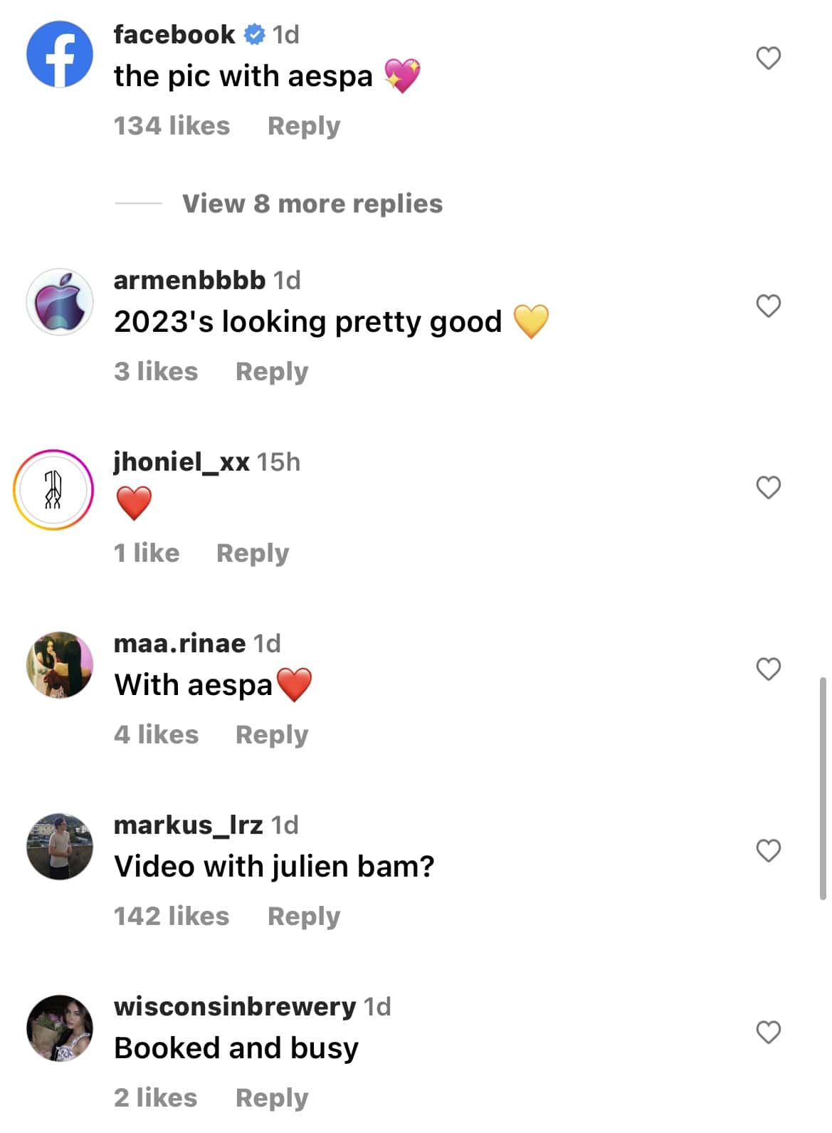 Comment section on Bella Poarch's Instagram picture (@bellapoarch/Instagram)