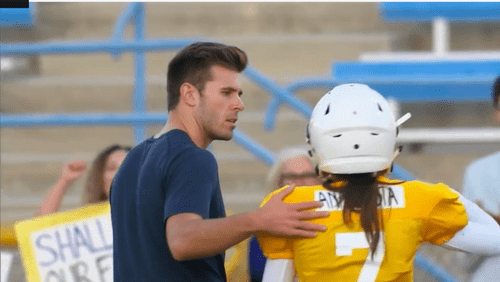 Zach and Anastasia catch up after her fall in 'The Bachelor' 2023 (ABC)