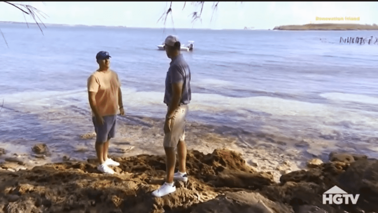 Bryan and general manager, Ron in 'Renovation Island' Season 4 (HGTV)