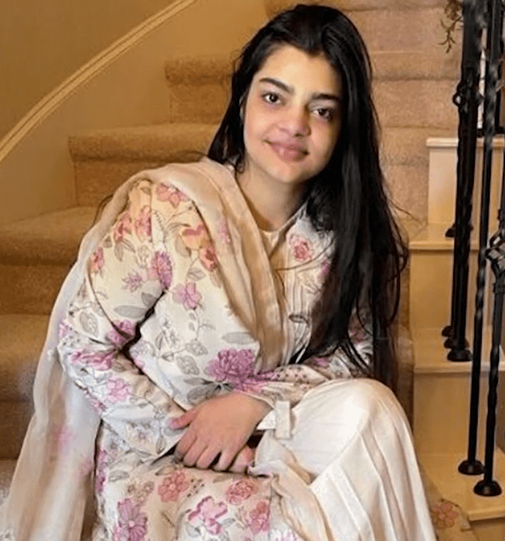 Amtul Momin, 19, walked towards her car to change shoes, signaling the last time she was seen (KHOU/screengrab)