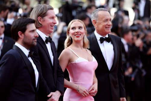 (L-R) Jason Schwartzman, Wes Anderson, Scarlett Johansson and Tom Hanks attend the 