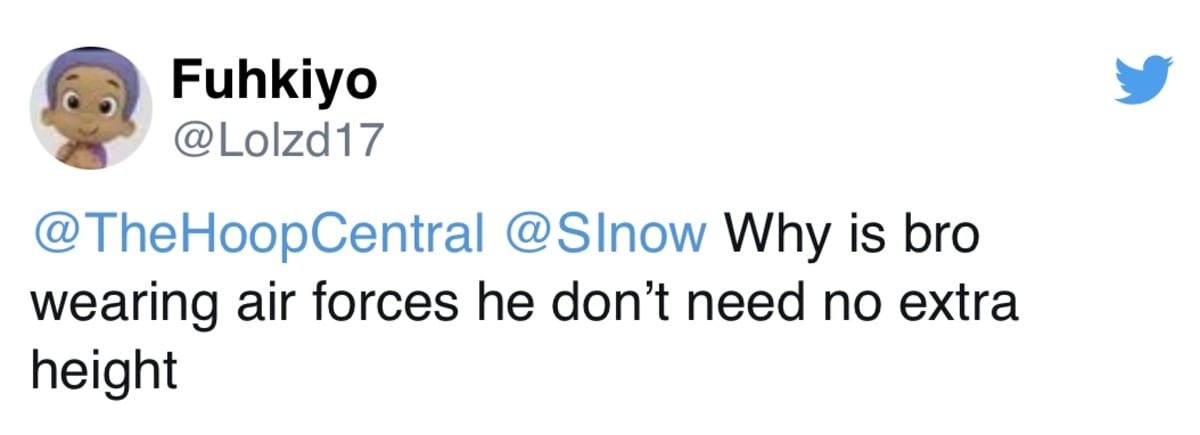 Trolls react on Wembanyama's pic (@hoopcentral/Twitter)