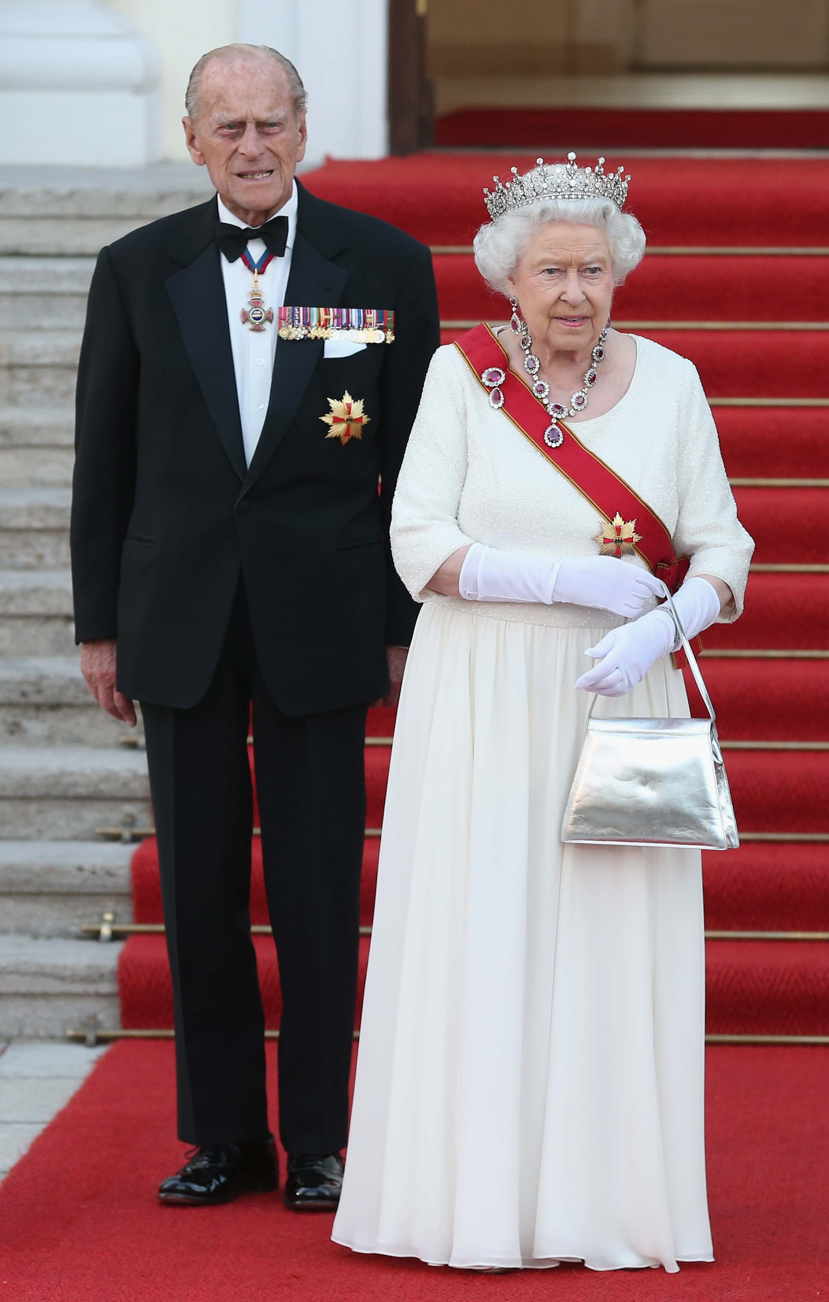 BERLIN, GERMANY - JUNE 24:  Queen Elizabeth II and Prince Philip, the Duke of Edinburgh, arrive for 