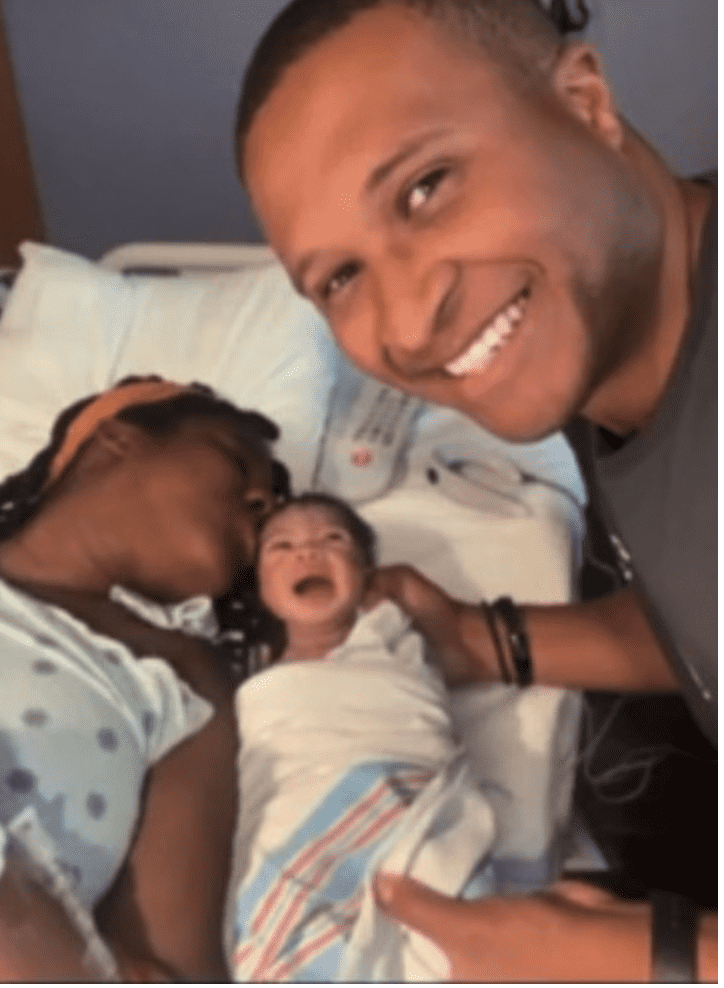 Darryl Forges with her newborn daughter (WSDU)