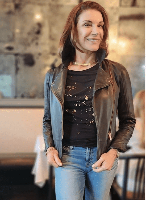 (Instagram_hilary_farr)