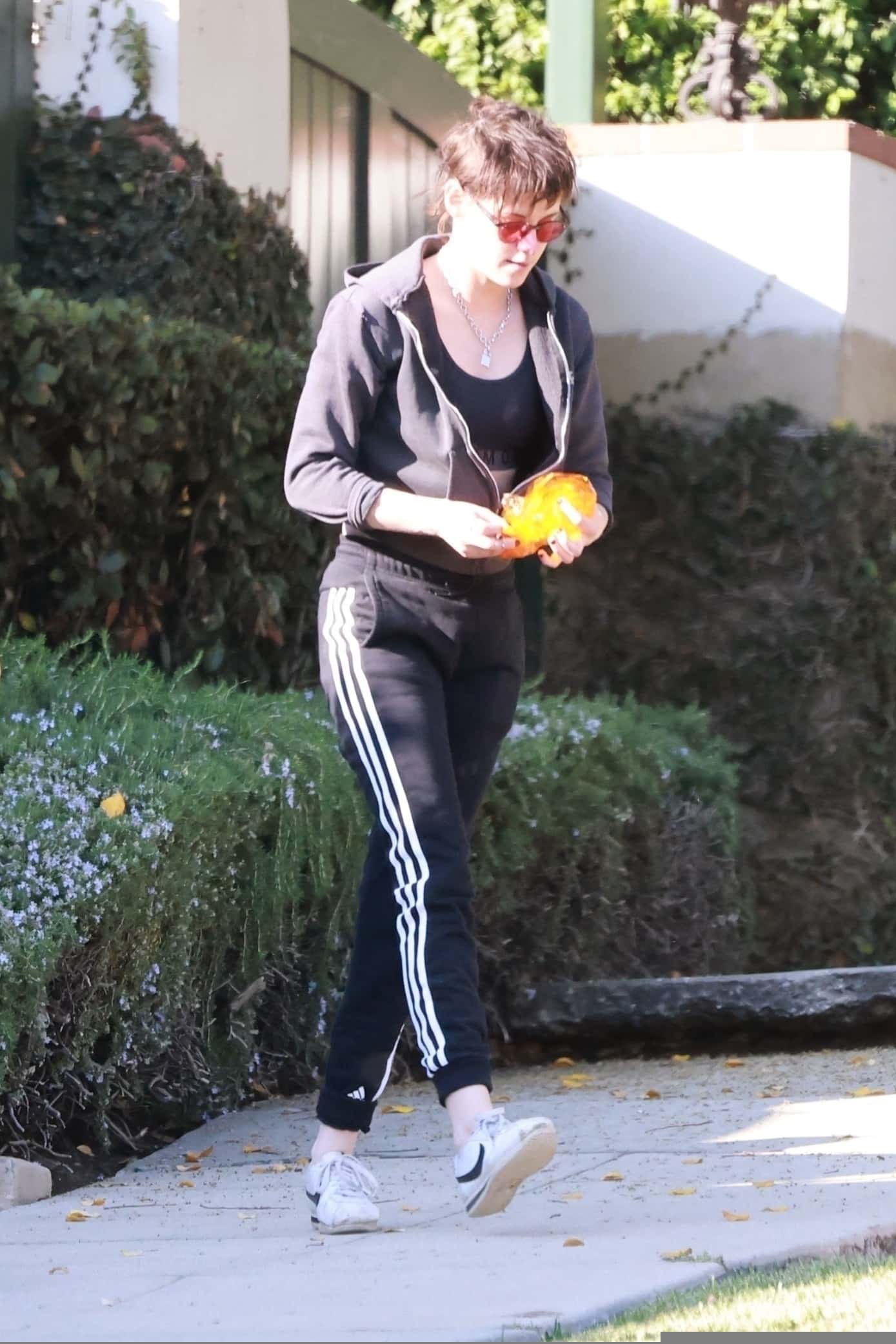 Kristen Stewart in LA. (Backgrid)