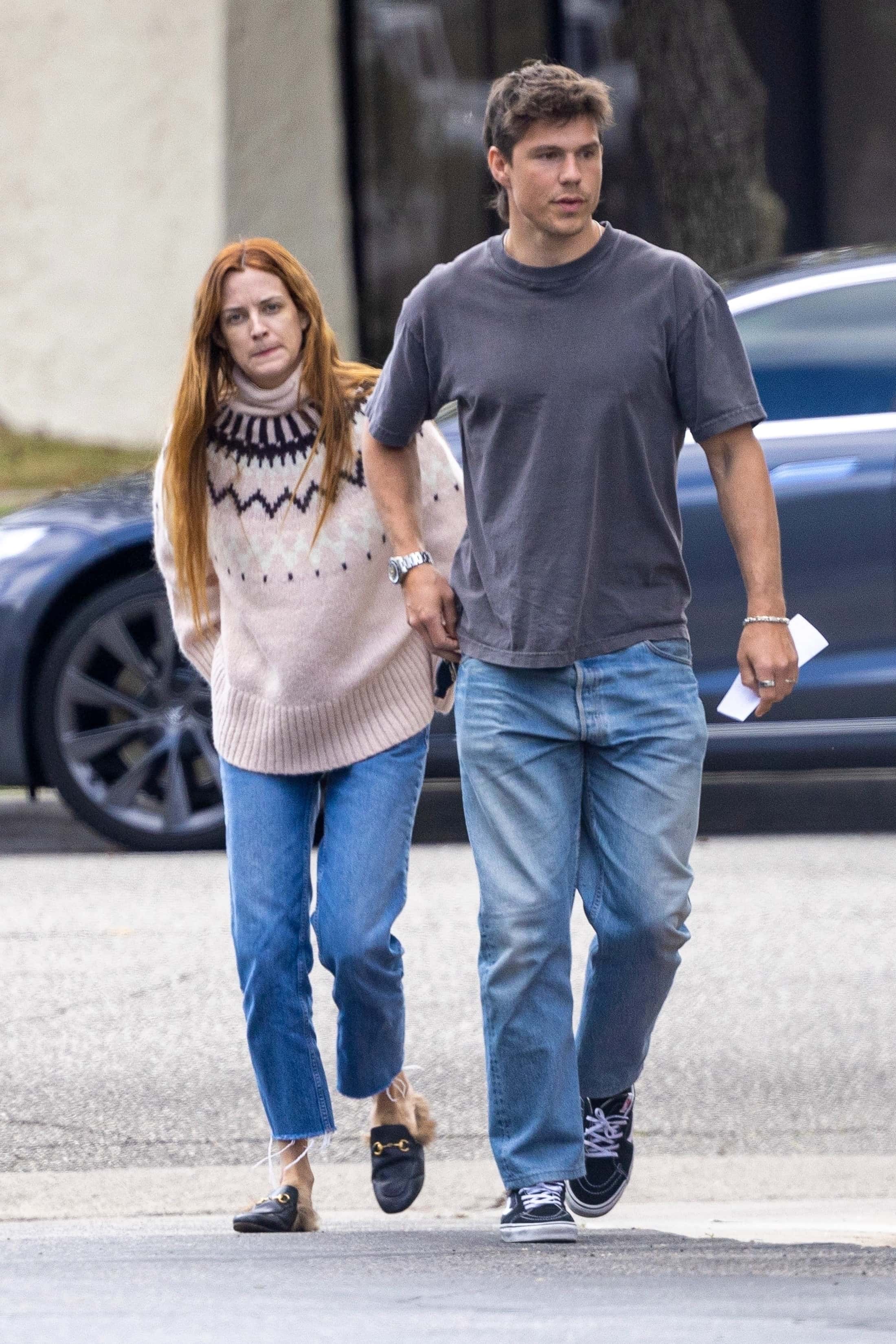 Riley Keough and husband Ben Smith-Petersen walk together in on their grocery run. (Backgrid)