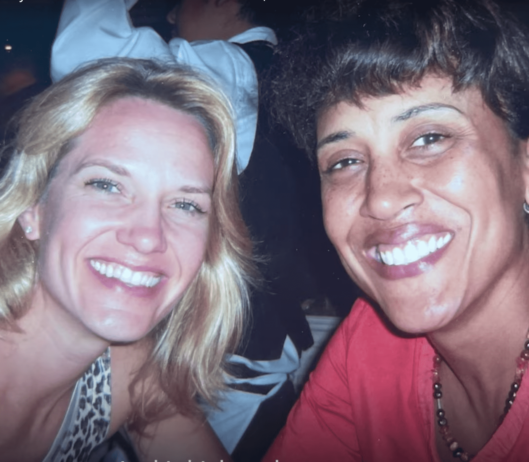 'GMA' Robin Roberts and Amber Laign first met back in 2005 (@GMA/YouTube)