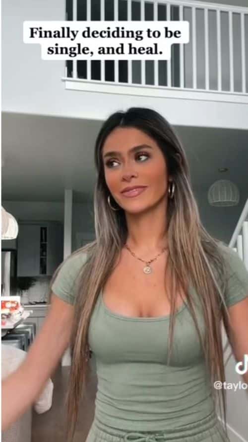 She announced her breakup with Mortensen in a TikTok post. (Photo: taylorfrankiepaul/TikTok)