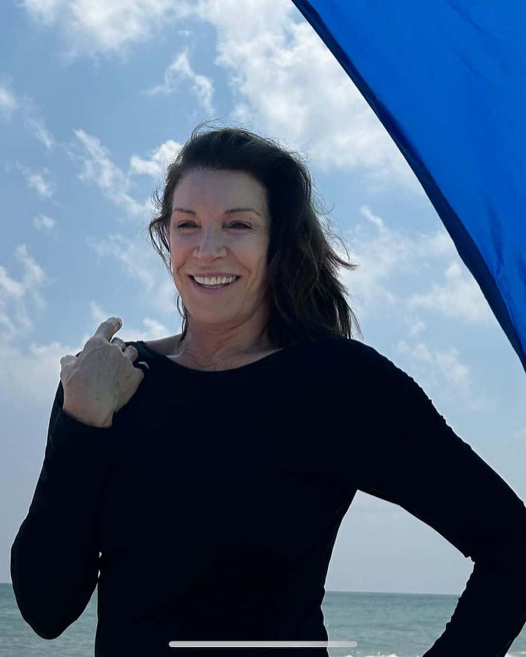 (Instagram_hilary_farr)