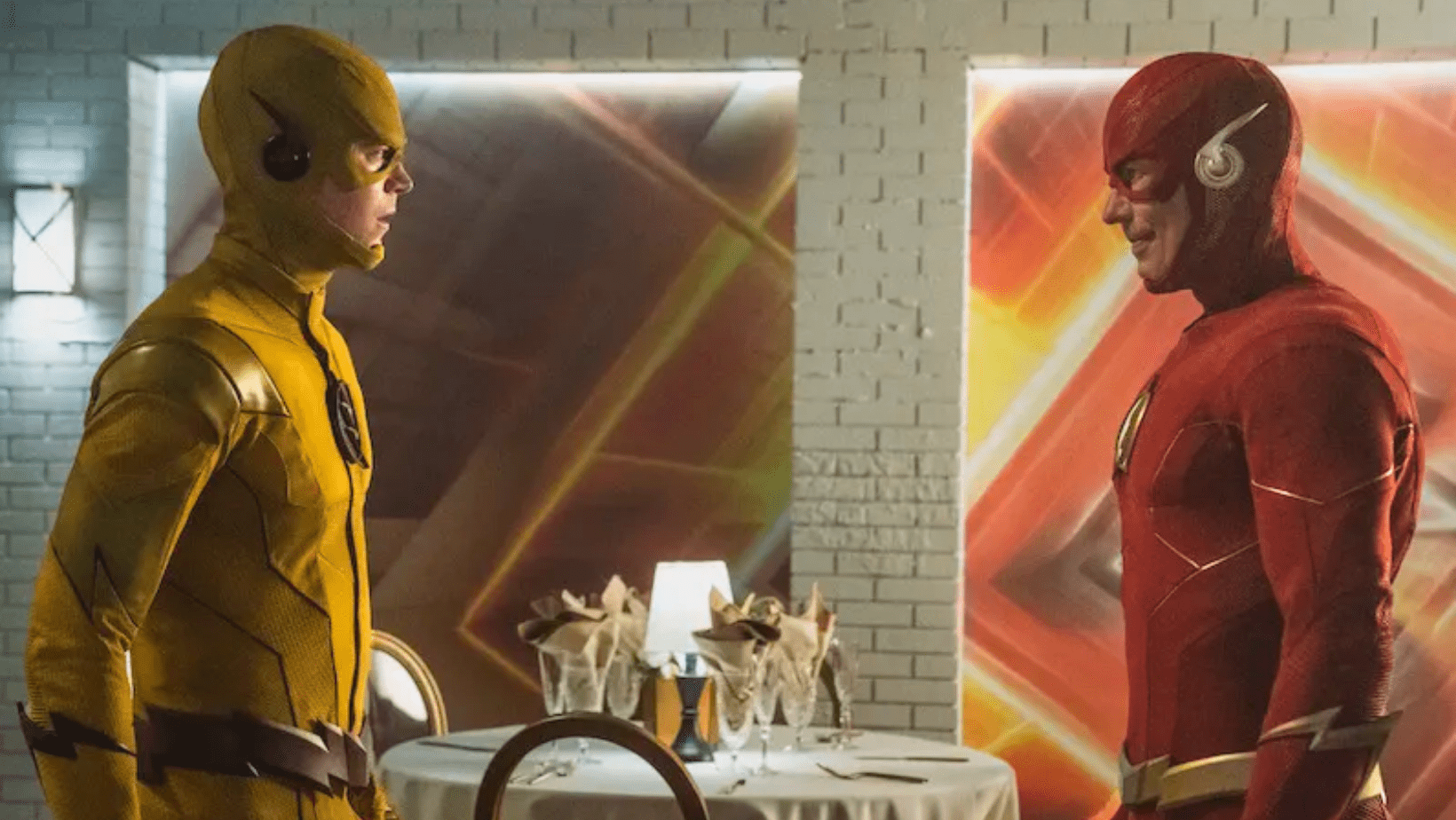 Grant Gustin (Barry Allen) and Tom Cavanagh (Eobard Thawne) in 'The Flash' Season 8 (The CW)