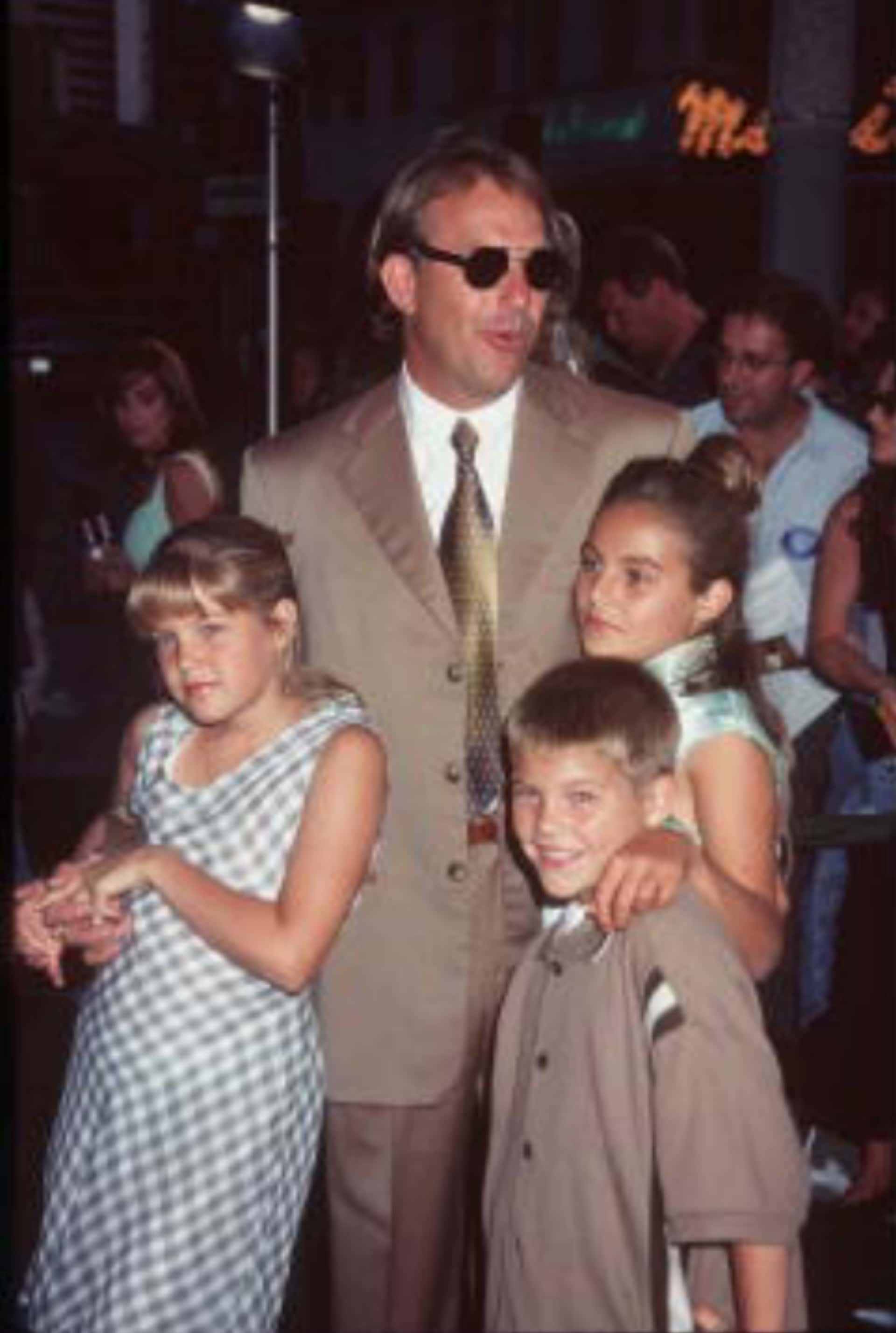 Kevin Costner, and his children Lily, Joe, Katie at the movie premiere of 'Tin Cup' (Getty Images)