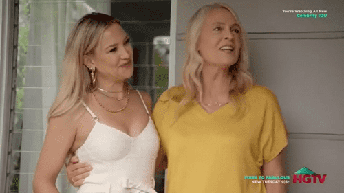 Kate Hudson and her future-mother-in-law Melissa Linehan in 'Celebrity IOU' Season 4 Part 2 (HGTV)