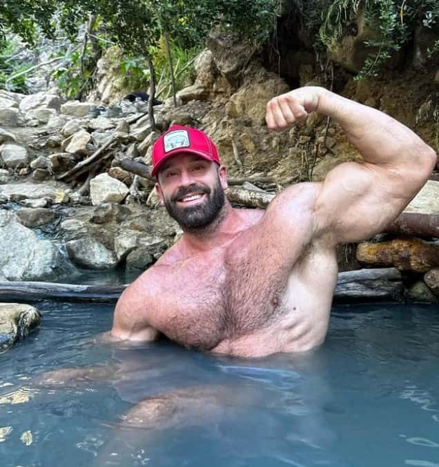 Andrew Tate's fans mock Bradley Martyn sparring with Sneako (bradleymartyn/Instagram)