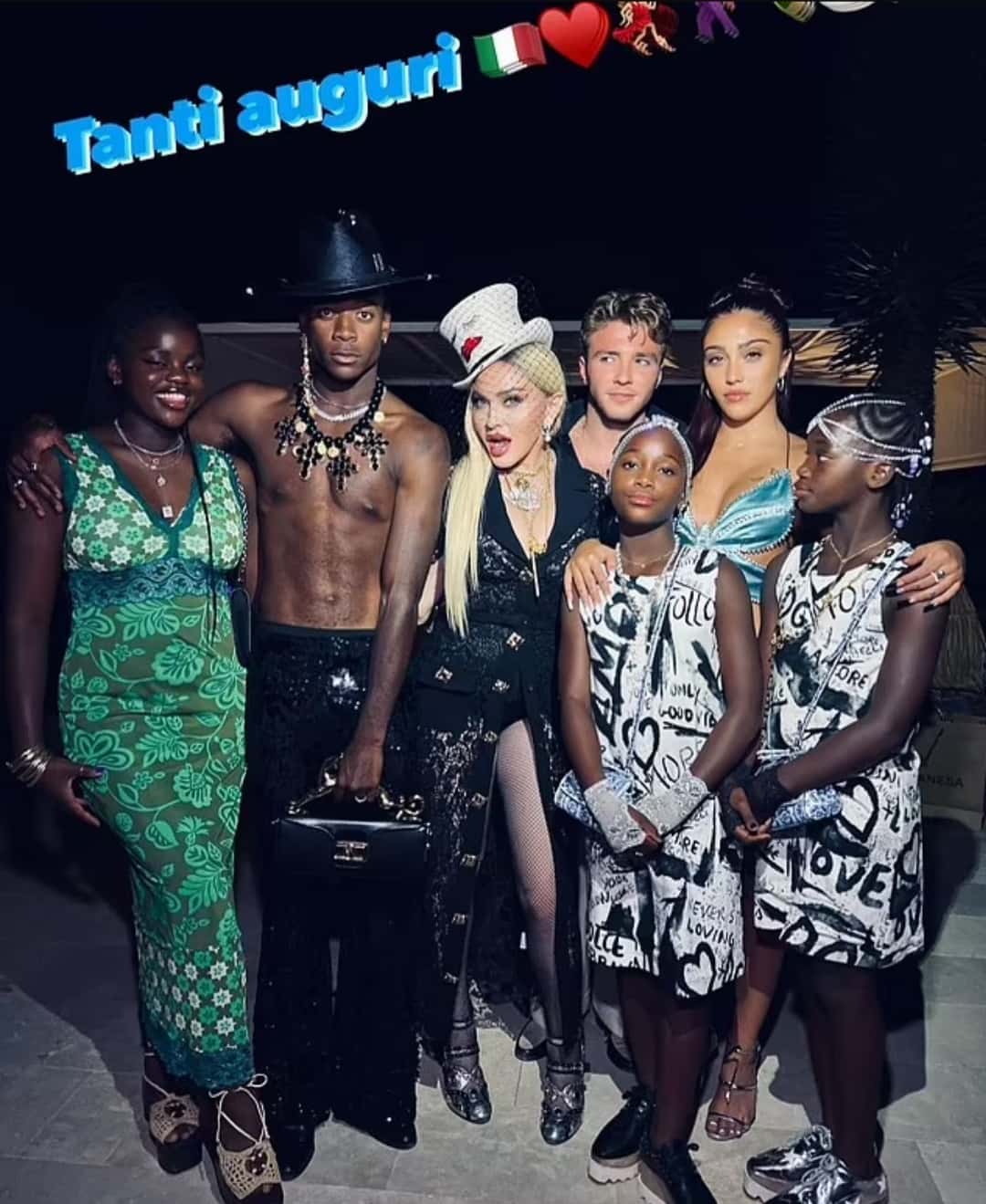 Madonna with all her 6 kids in a rare photo (Photo via Madonna/Instagram)