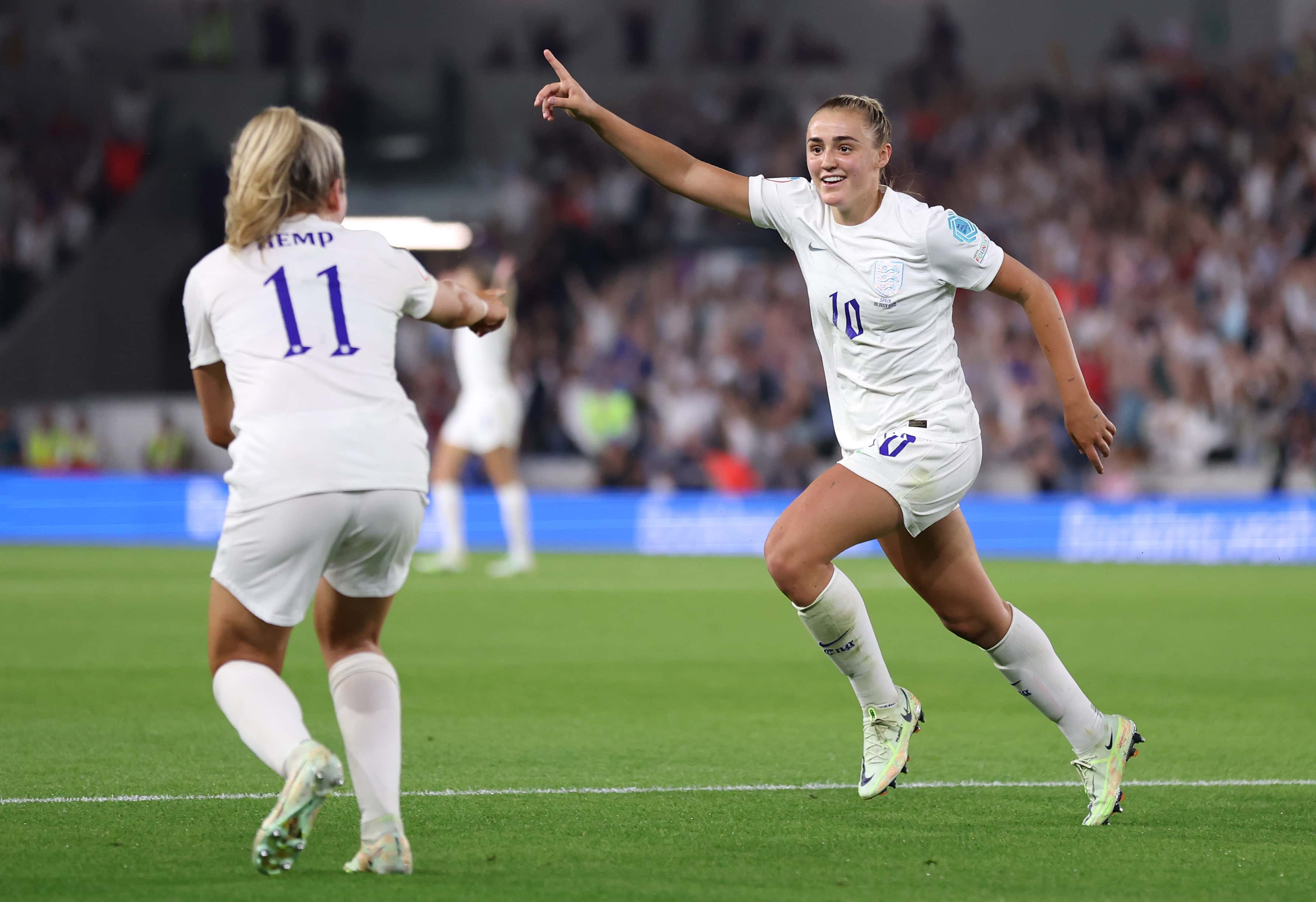 Georgia Stanway of England celebrates after scoring their team's second goal during the UEFA Women's Euro 2022 Quarter Final match between England and Spain at Brighton & Hove Community Stadium on July 20, 2022 in Brighton, England.