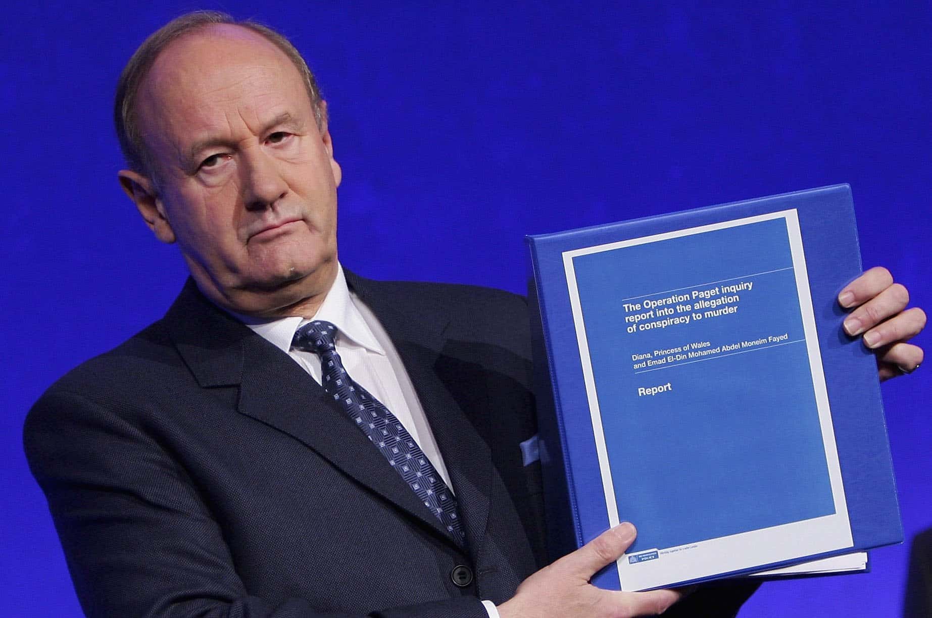 The former Commissioner of London's Metropolitan Police, Lord Stevens holds a copy of the Operation Paget inquiry report after an official British police inquiry into the Paris car crash which killed Princess Diana and Dodi Al Fayed on December 14, 2006 in London, England. Lord Stevens, who led the three-year investigation found there was no evidence that the couple were murdered. Princess Diana and Dodi Al Fayed died when their car crashed in the Pont de l'Alma tunnel, Paris in August 1997.