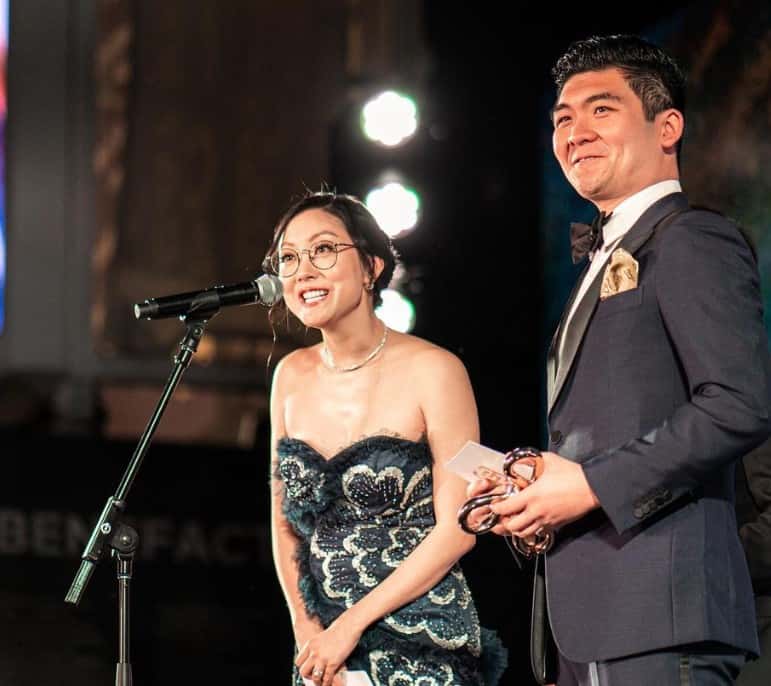 Steven He's height looks taller than fellow presenter (thestevenhe/Instagram)