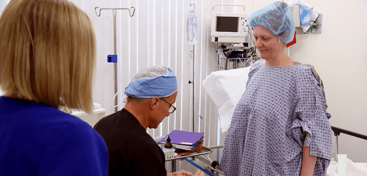 Terina with Dr Terry Dubrow on 'Botched' Season 8 (E!Entertainment)