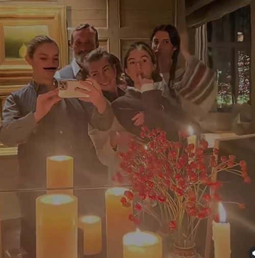 Tim McGraw and Faith Hill with their daughters (Instagram/@thetimmcgraw)