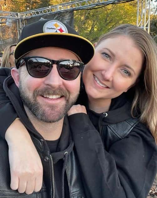Heroic father Ryan Guidus and his wife (Instagram/@guidus726)