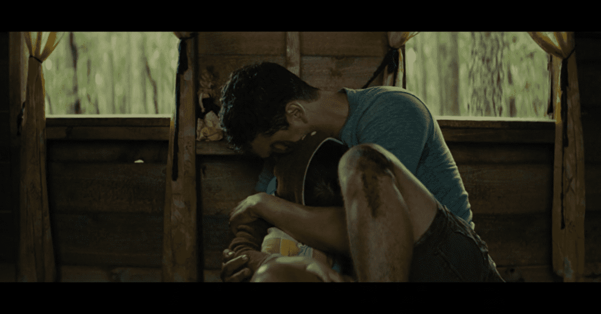 Still from the trailer of 'Knock at the Cabin' (@Universal Pictures/Youtube)