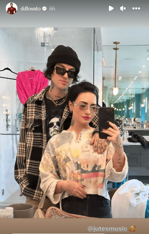 Demi Lovato and Jordan Lutes pose for a snap. (Instagram/ddlovato)
