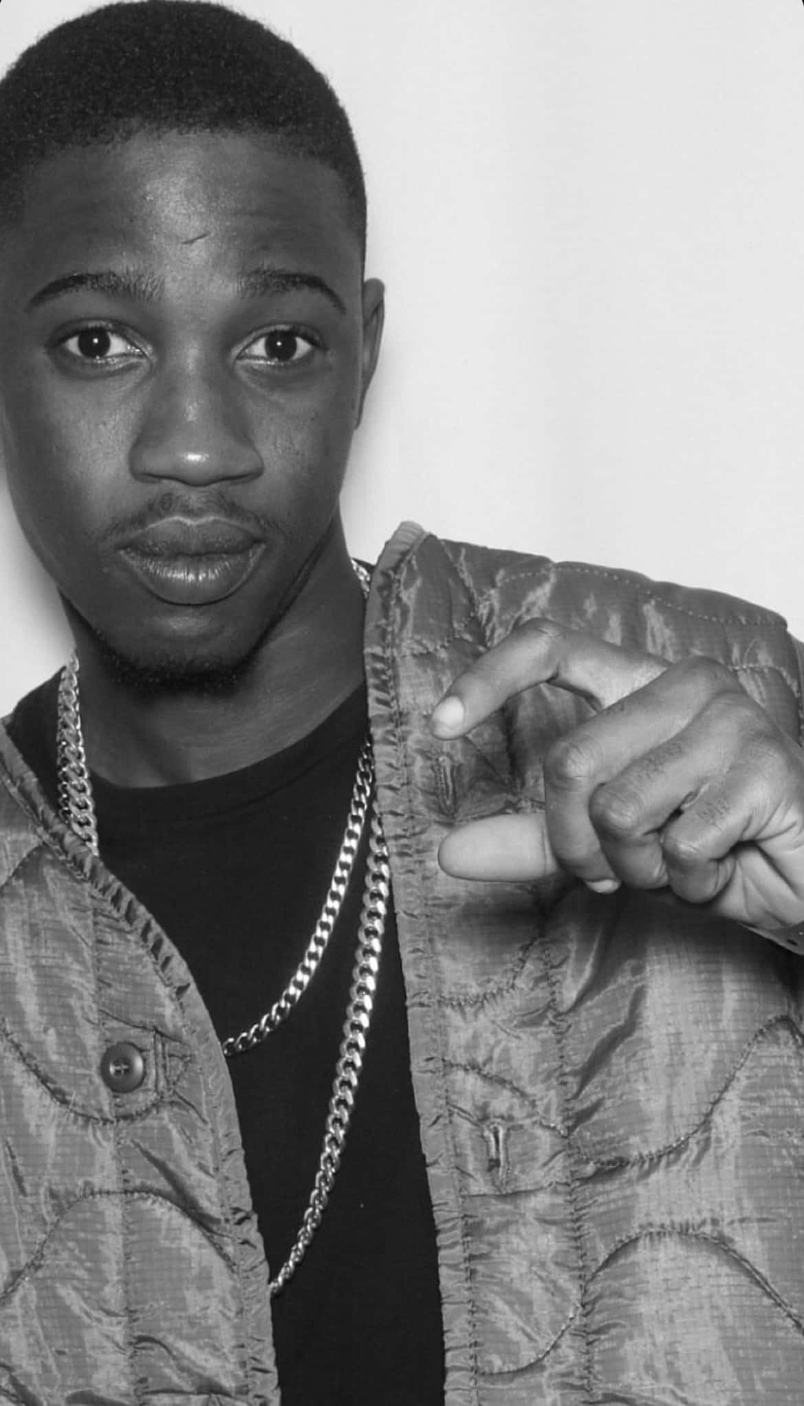 (@tanella_/Instagram)