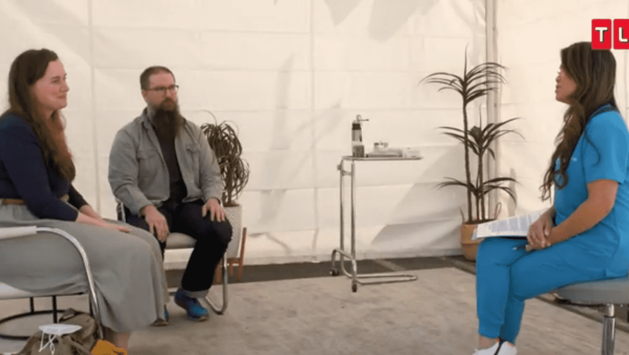 Aimee and her boyfriend Donald meet Dr Sandra Lee in 'Dr Pimple Popper' Season 8 (TLC)