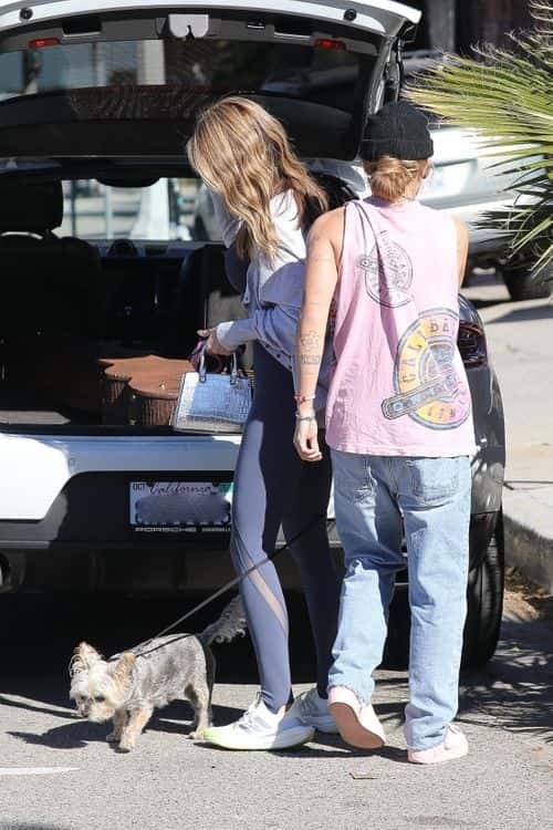 'Selling Sunset' star Chrishell Stause and her partner G Flip bought a guitar together (Backgrid)