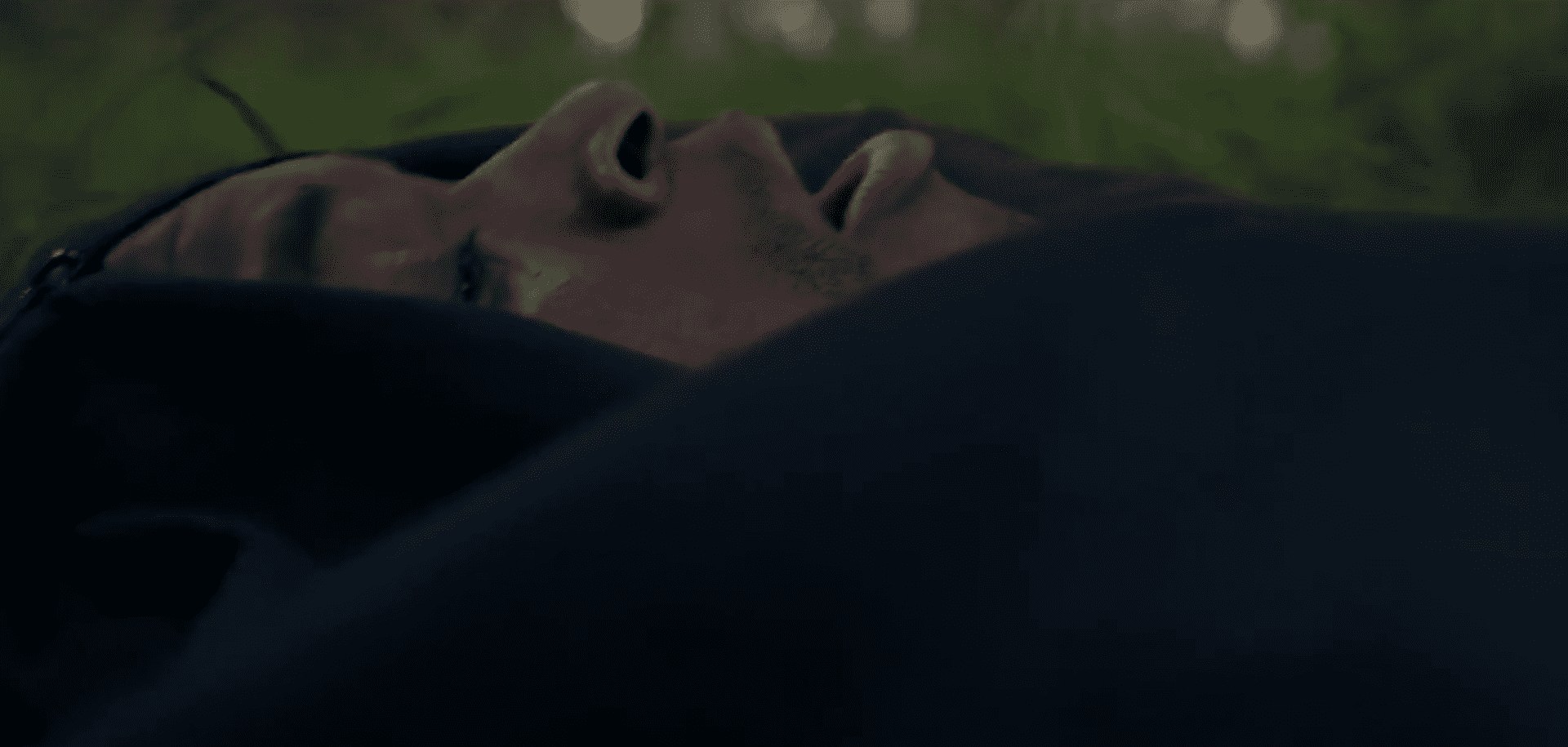 Jacob makes it alive out of a body bag in 'Fatal Seduction' Episode 7 (Netflix)