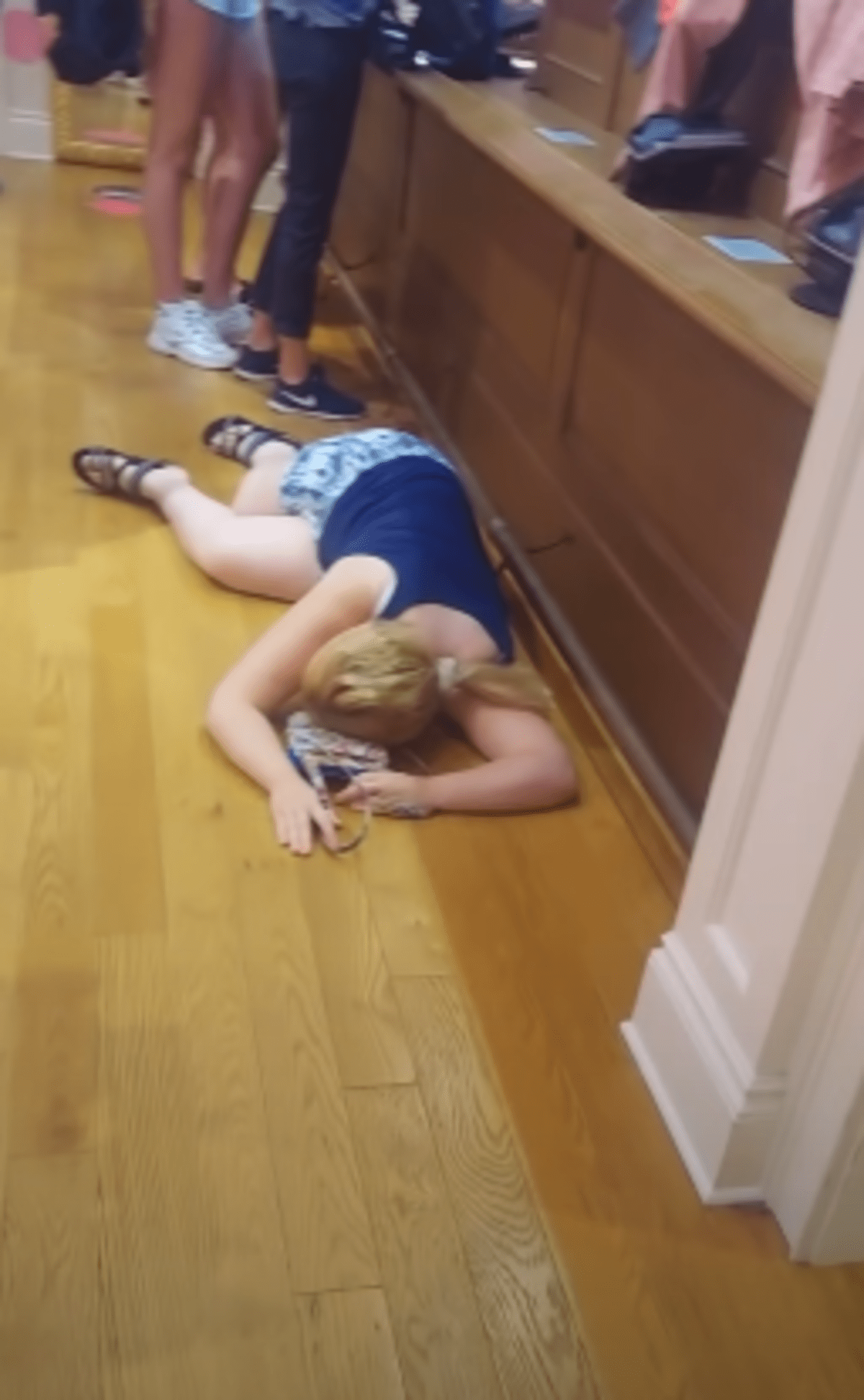 'Victoria's Secret Karen' had a meltdown 