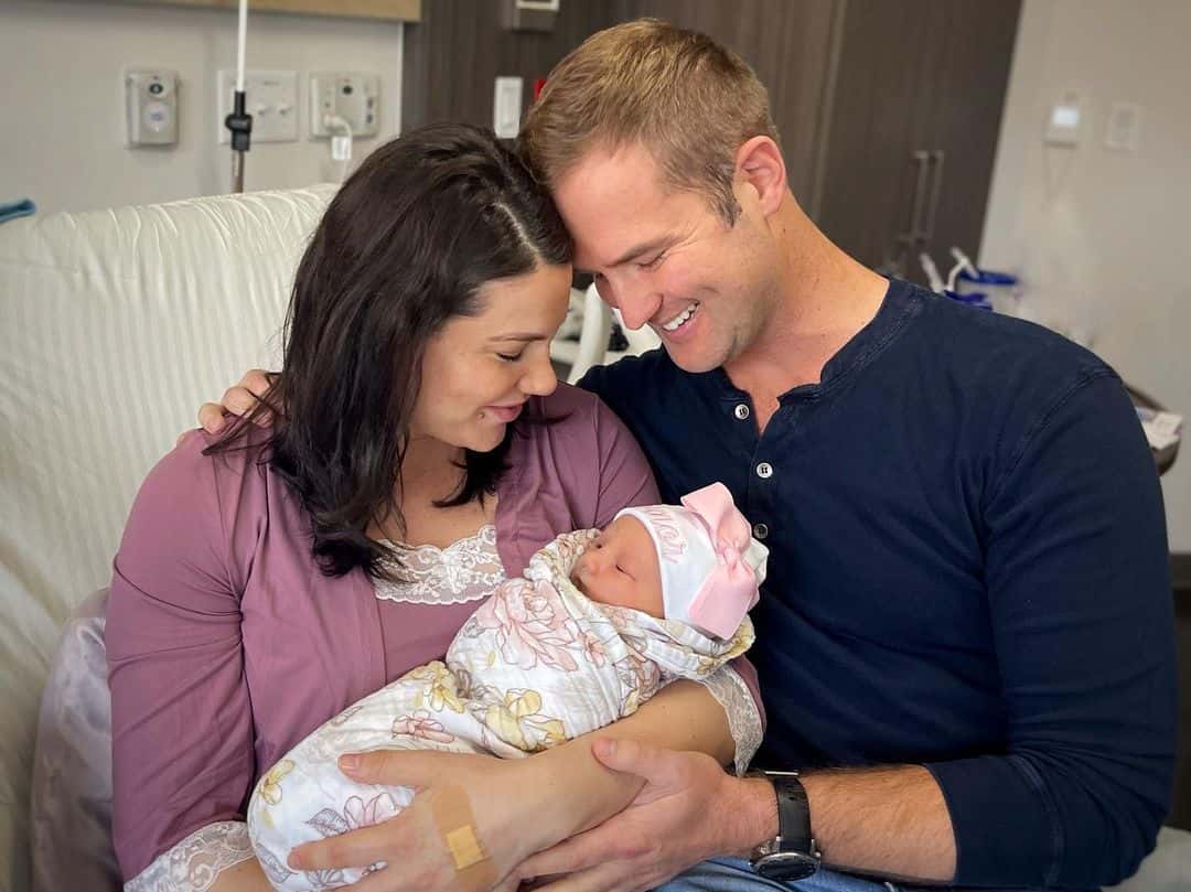 Morgan Chesky with his wife and daughter (Instagram/@breakingchesky)